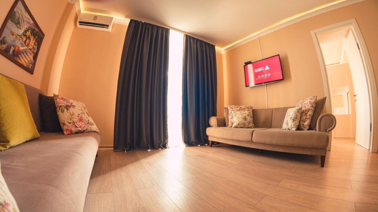 Apart Hotel Orbi バトゥーミ エクステリア 写真